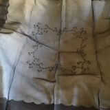 Black nape and towels in organdi