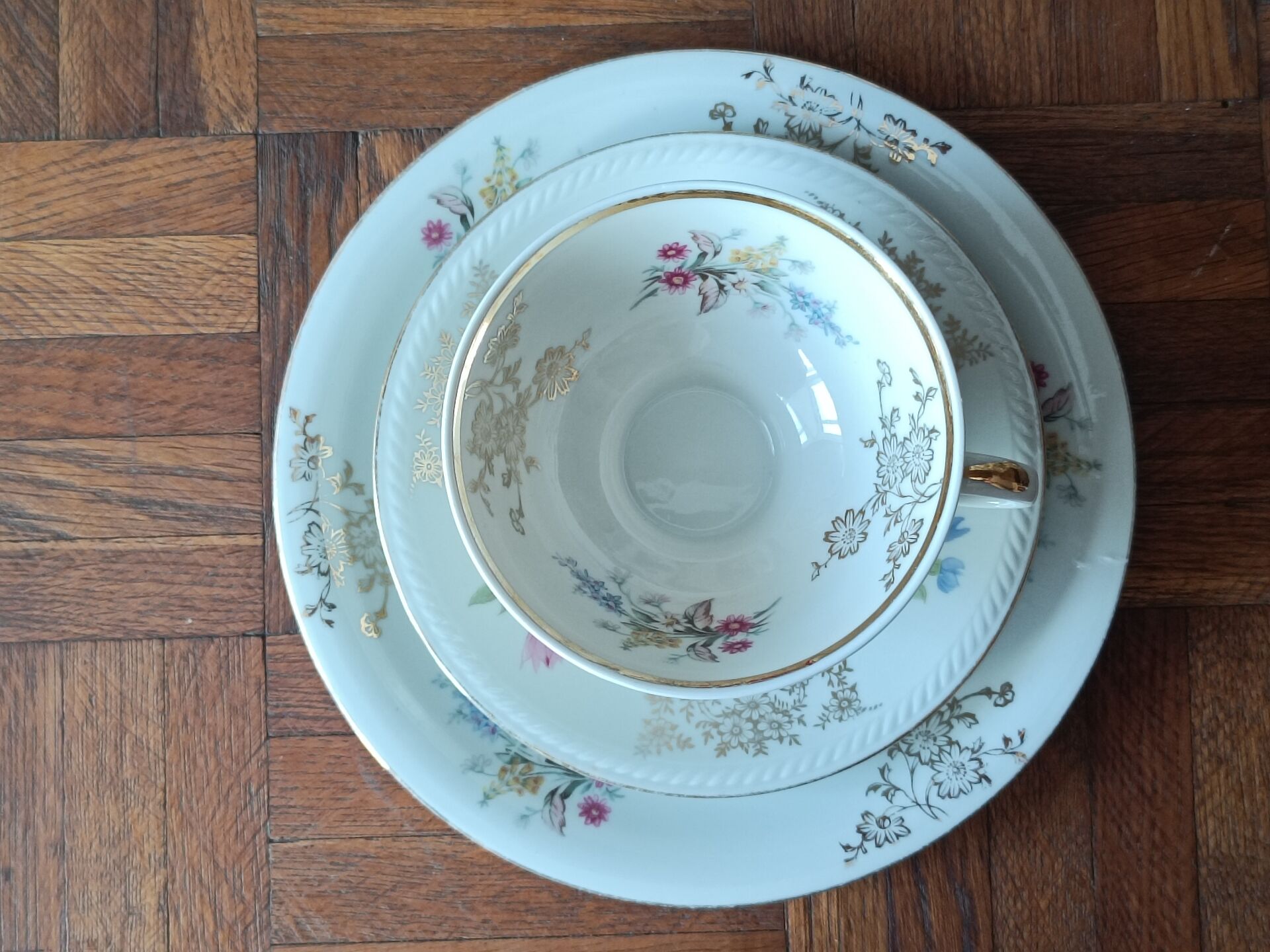 Antique porcelain trio Bavaria – cup, saucer, plate – flowers & do