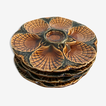 Set of 4 plates with oyster slurry