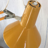 Articulated lamp on pedestal