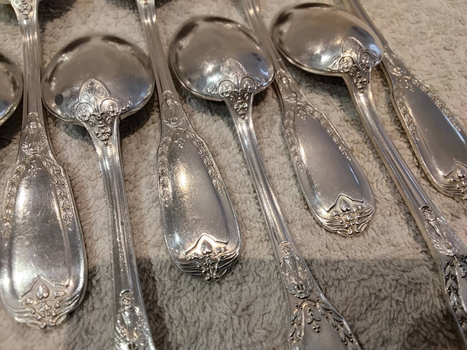 12 silver-plated metal coffee spoons by Ravinet & Cie, Empire 81.