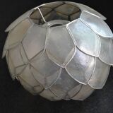 Flower-shaped mother-of-pearl lampshade