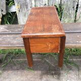 Malle en bois sur pied vintage