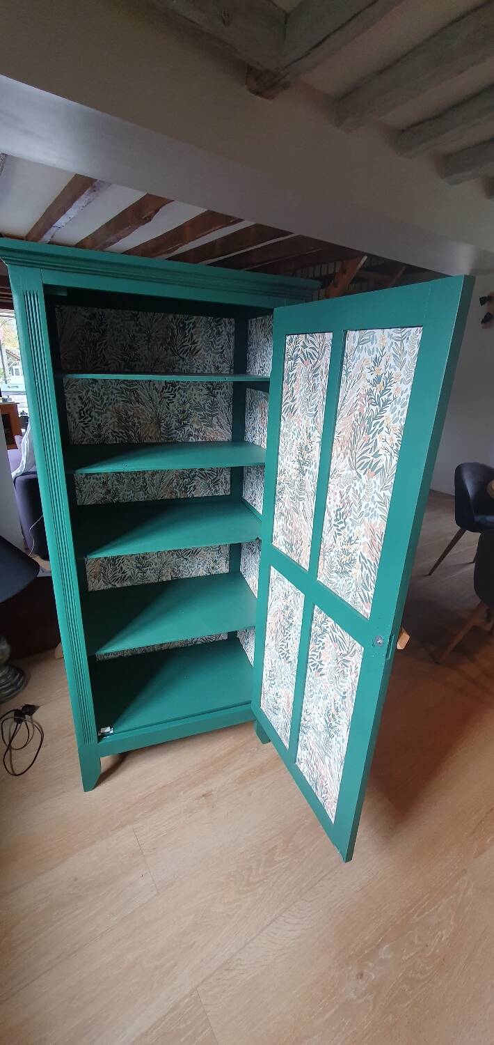 Parisian bonnetière