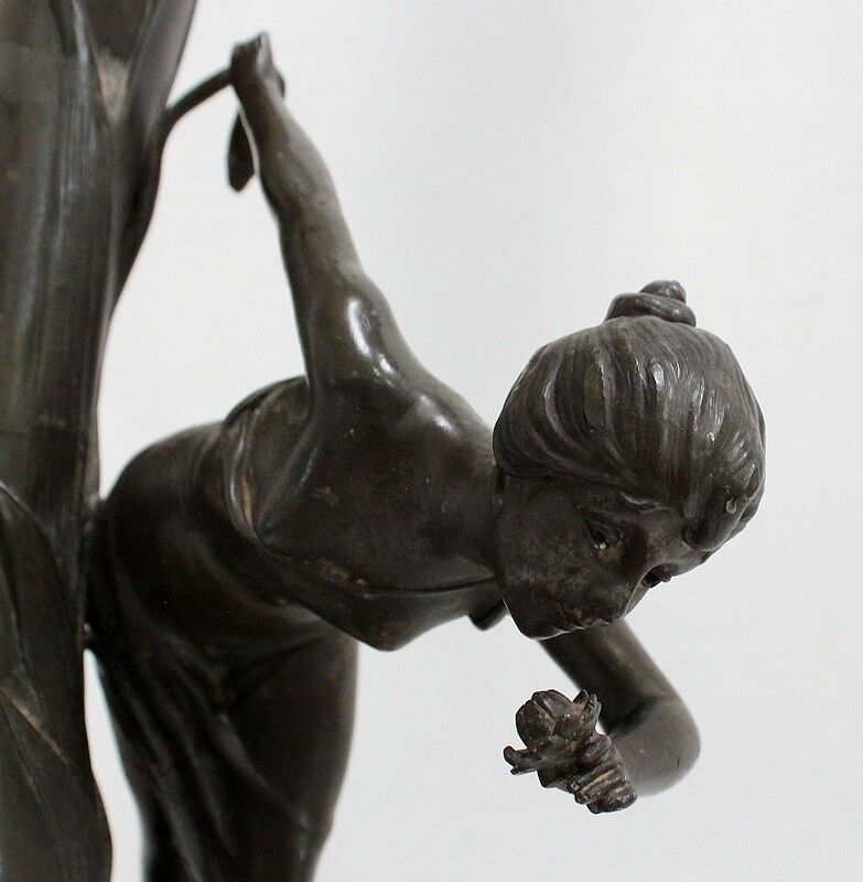 Pewter vase, "Young woman picking a water lily", signed P. Jean, Art Nouveau early twentieth century