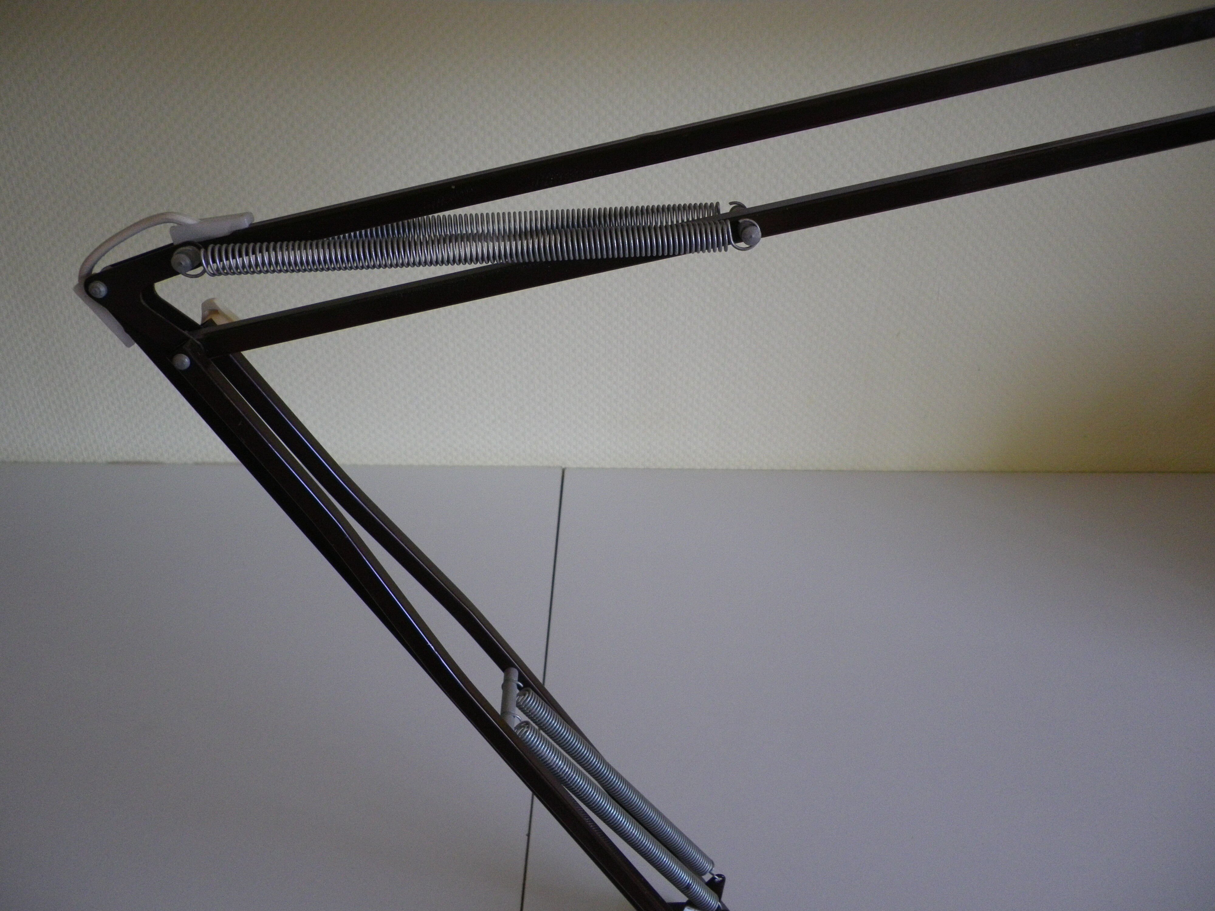 Lamp architect with lampshade in enamelled plate and 2 articulated arms brand ledu