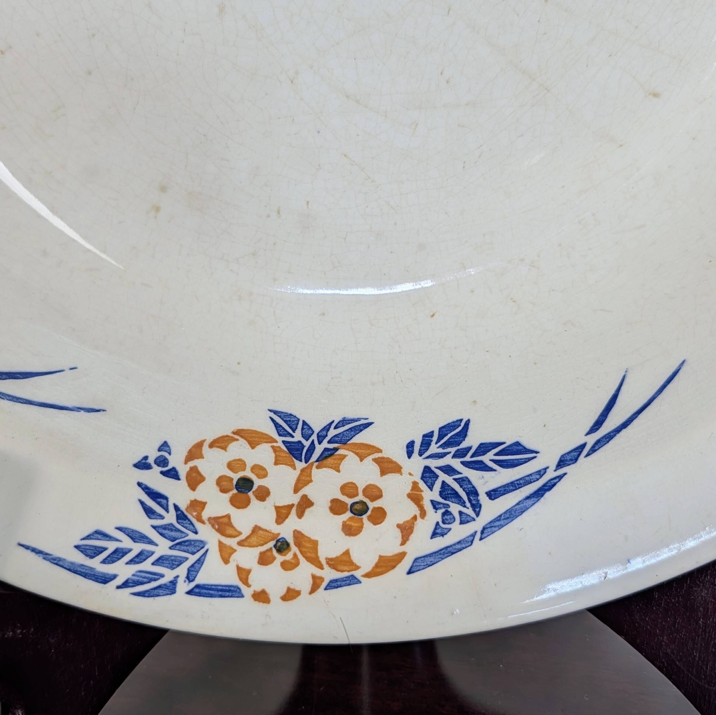 Shallow dish Hamage & Moulin des Loups, blue and orange floral stencil decoration.