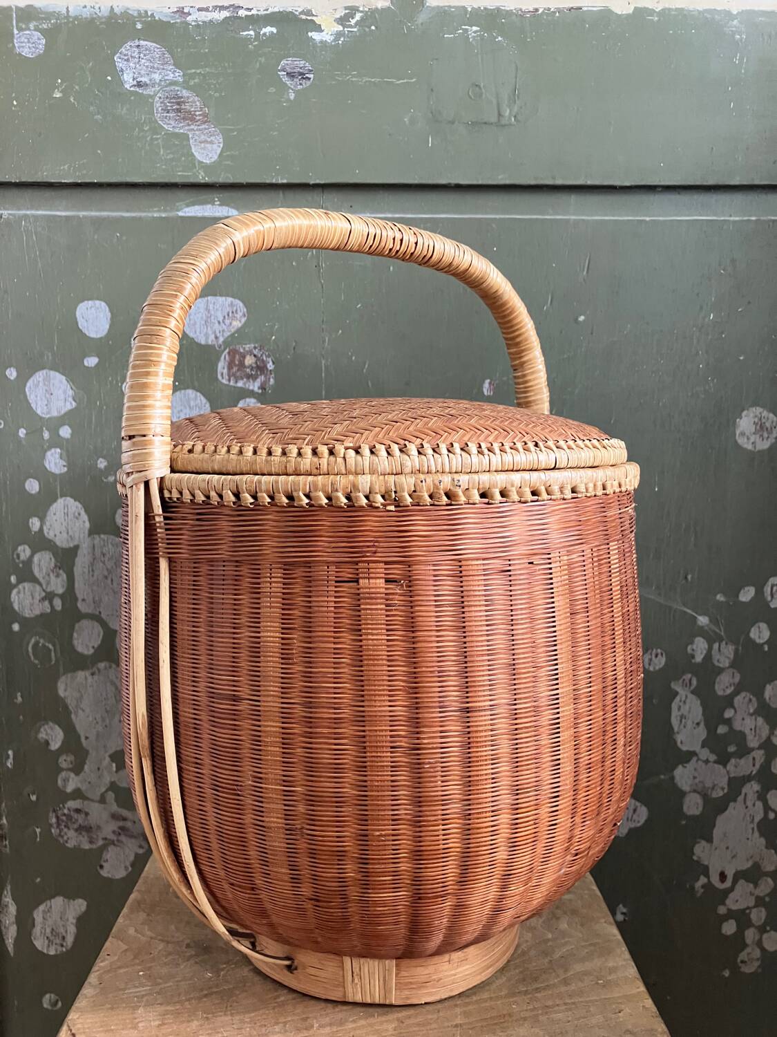 Wicker basket