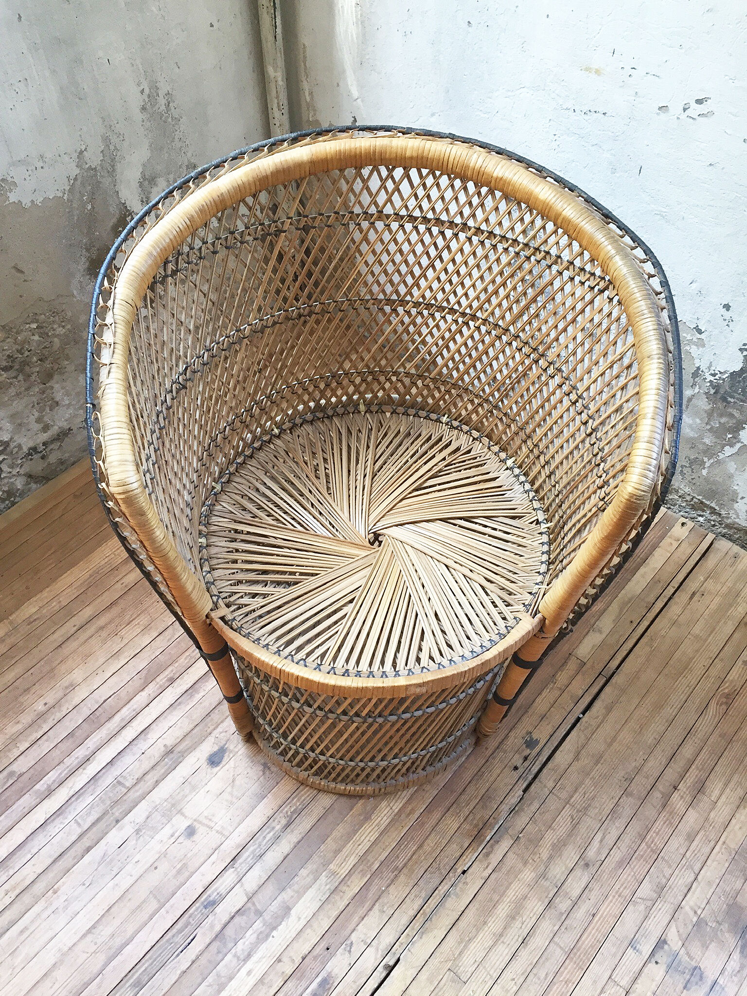 Fauteuil en osier vintage