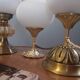 Trio lampes à poser style art deco bronze et opaline blanche