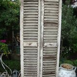 Paire de volets bois lamelles ancien
