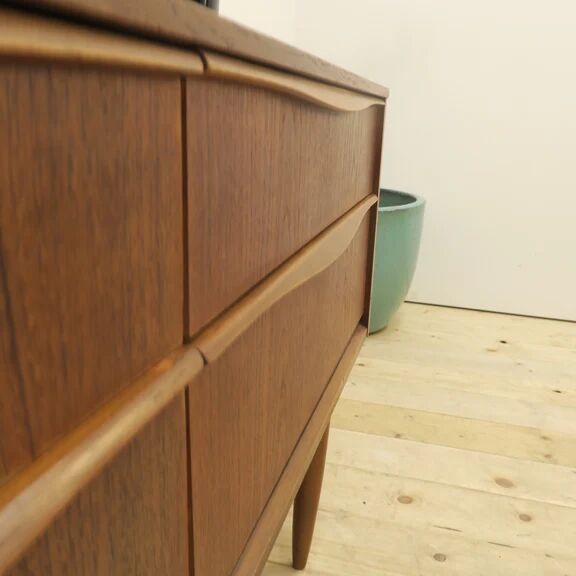 Commode en teck Austinsuite, années 1960