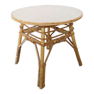 Round vintage rattan coffee table