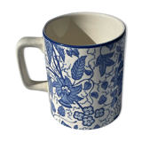 Mug cup with foliage decoration