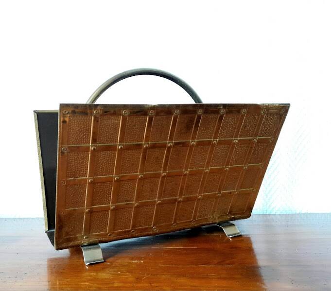 English magazine rack in embossed brass 1960