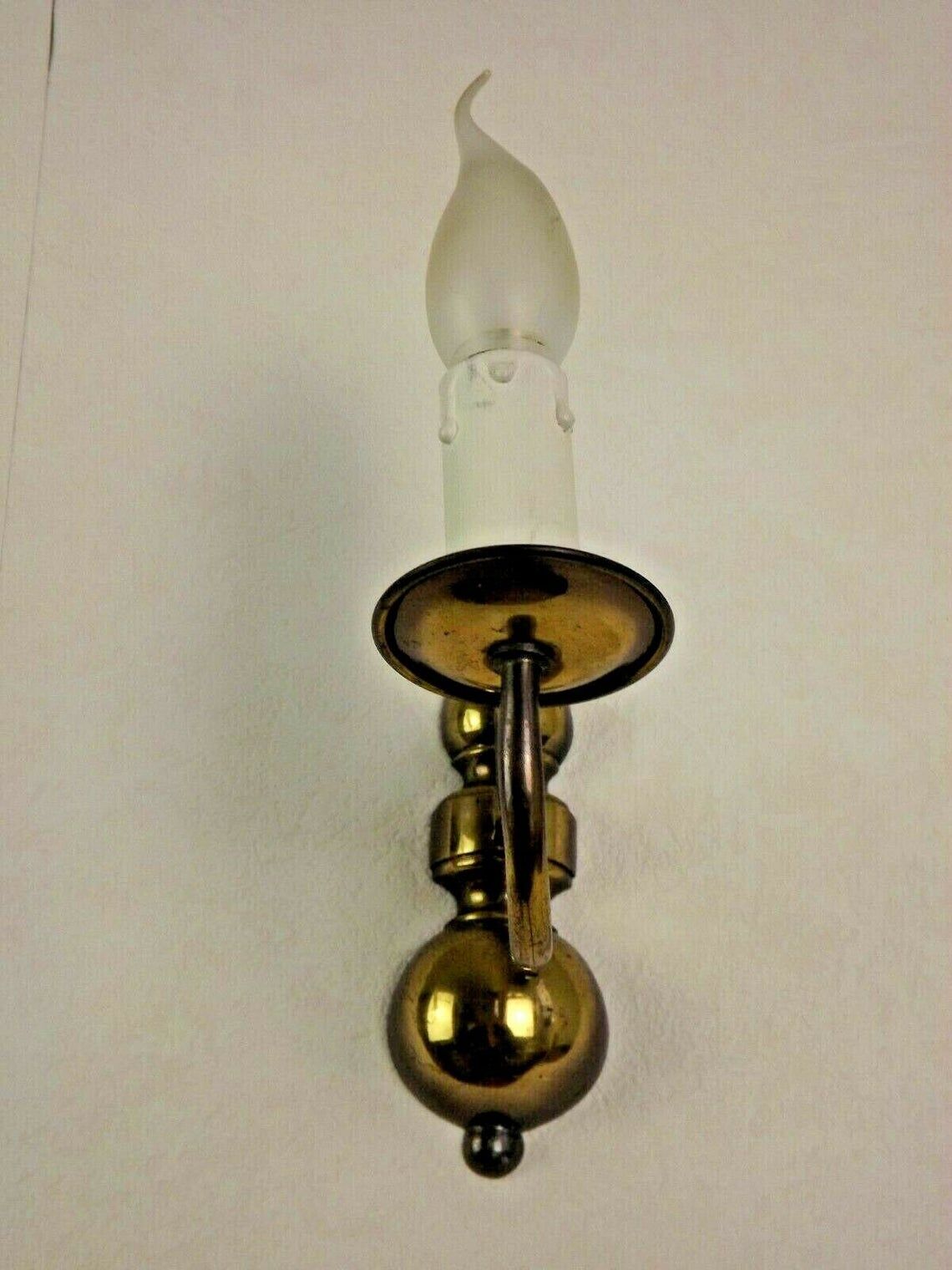 Pair sconces