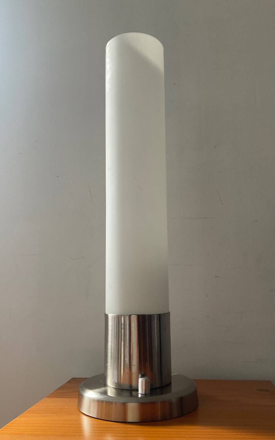 Vintage lamp in opaline and brushed aluminum