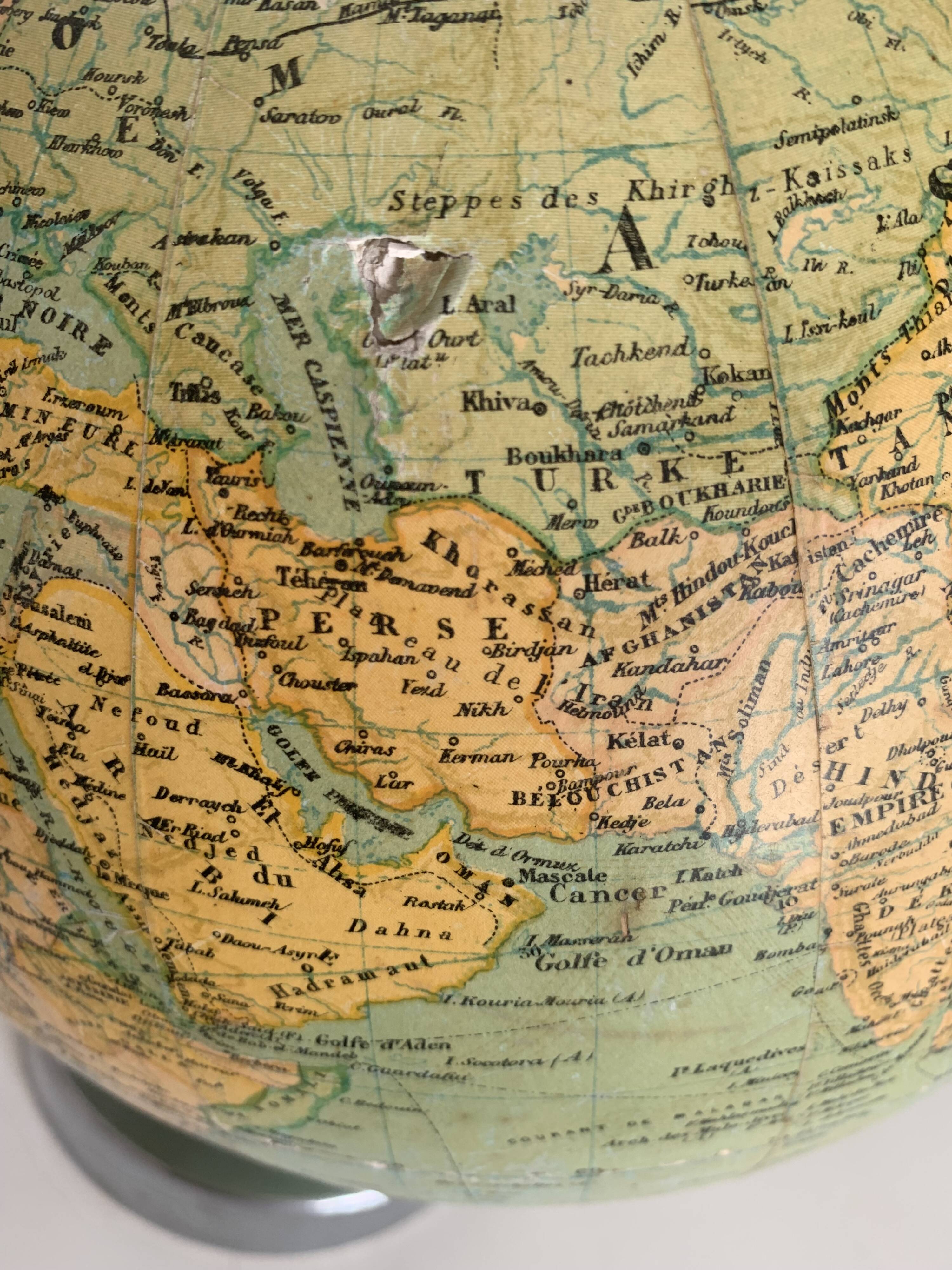 Vintage 1900 terrestrial globe by Bertaux and Thomas in plaster