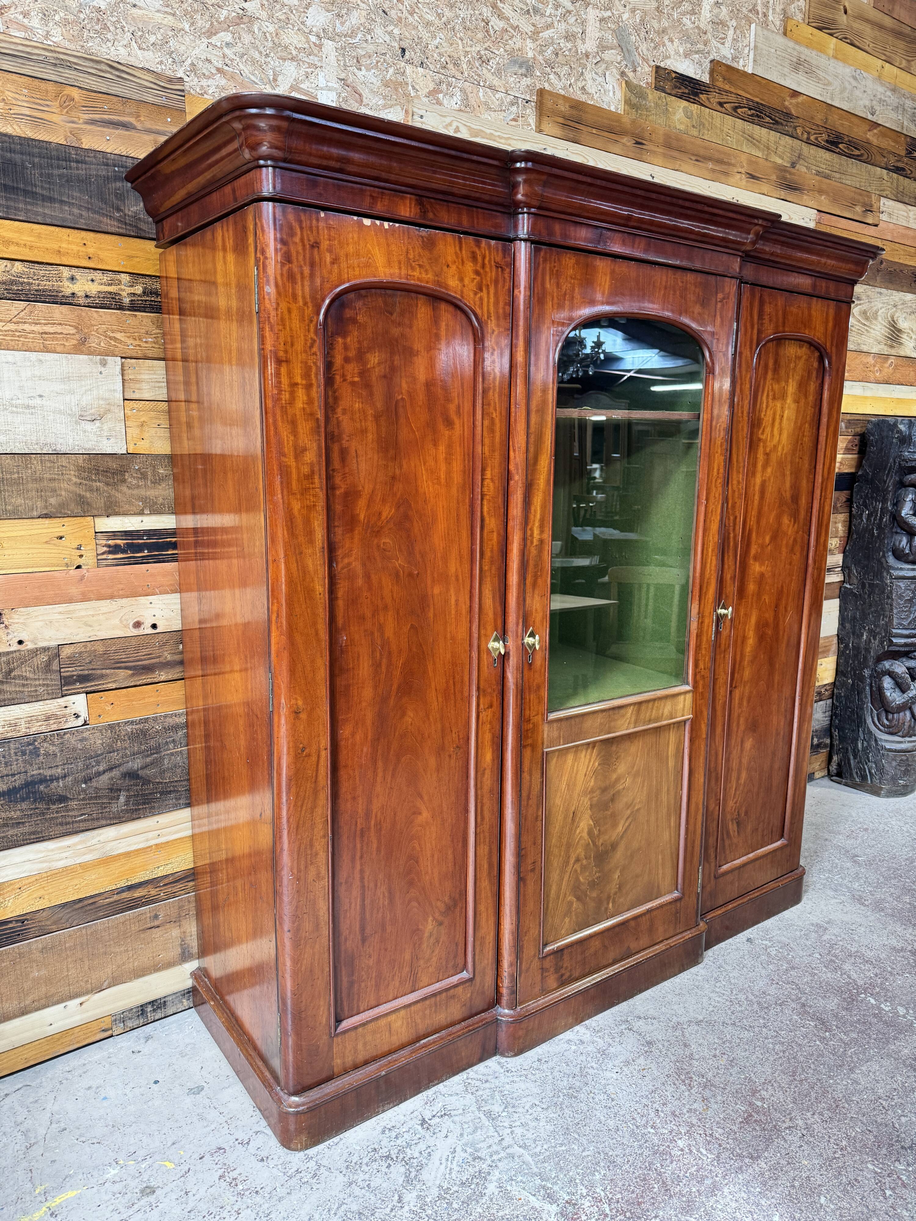 Victorian mahogany library
