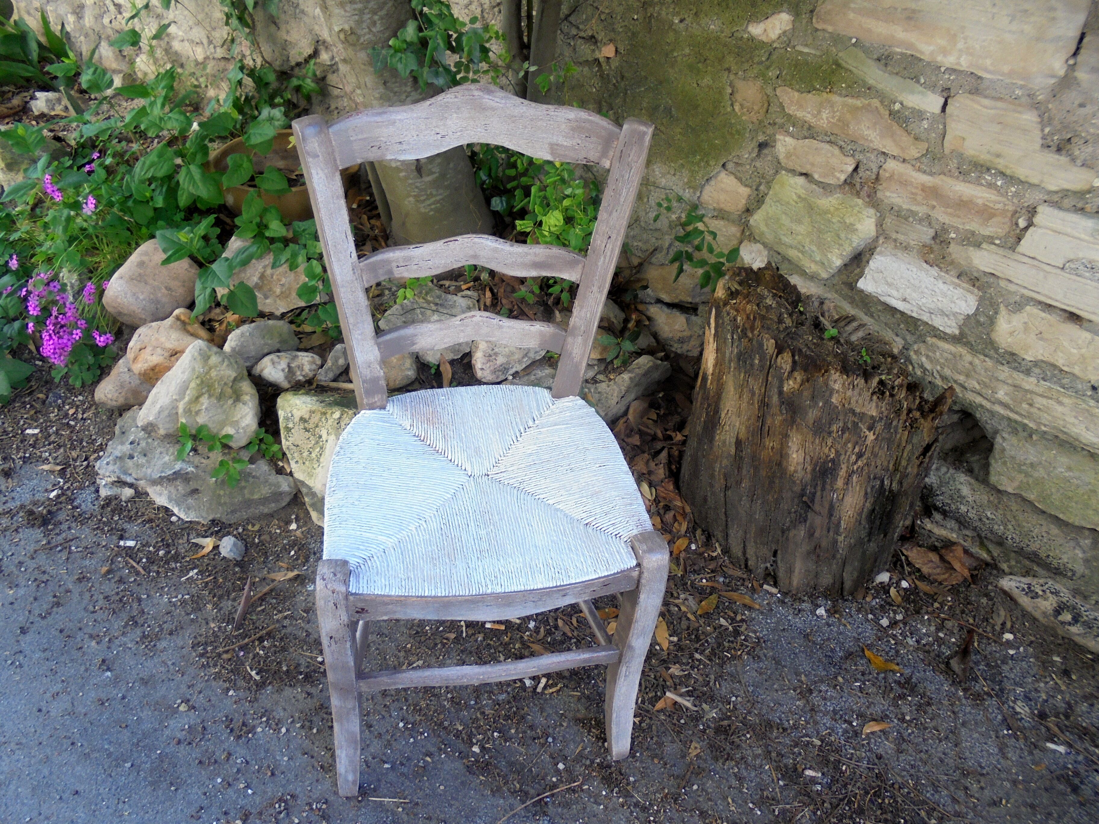Lot 4 mulched chairs