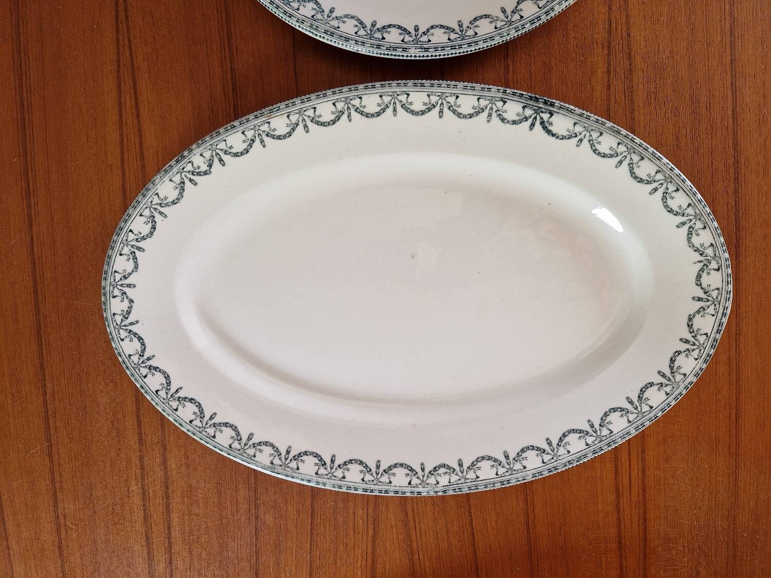 Set Of 2 Large Salt Dishes Model Garlands LXVI