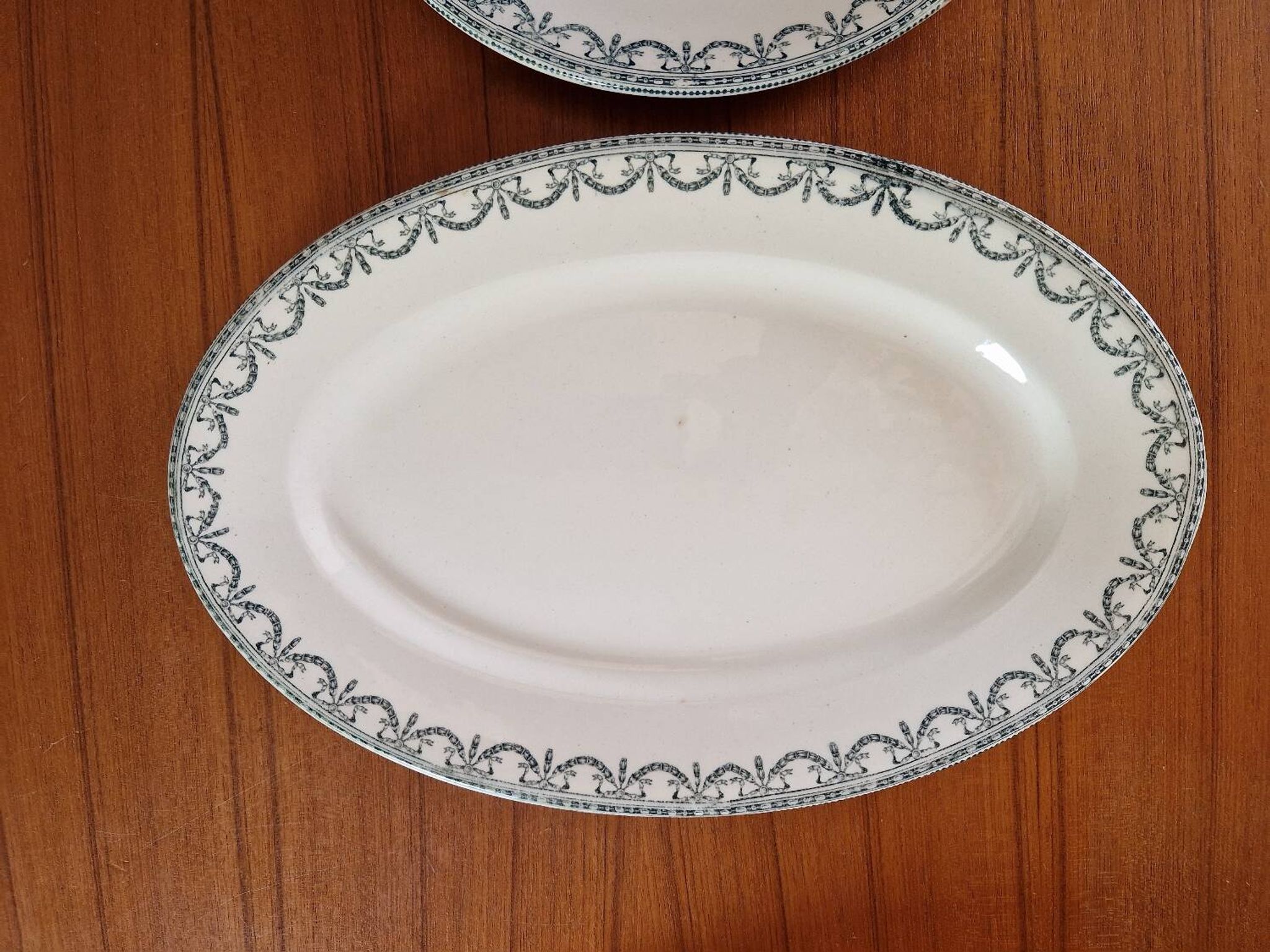 Lot De 2 Grands Plats Salins Modèle Guirlandes LXVI