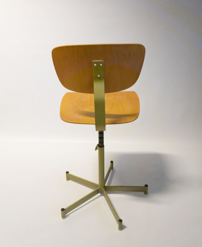 Vintage architect workshop chair 1960