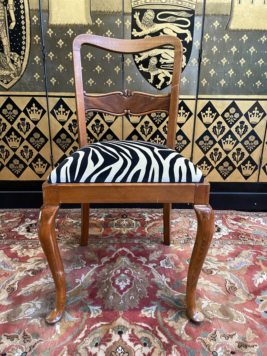 Set of 6 English cheppendeale chairs