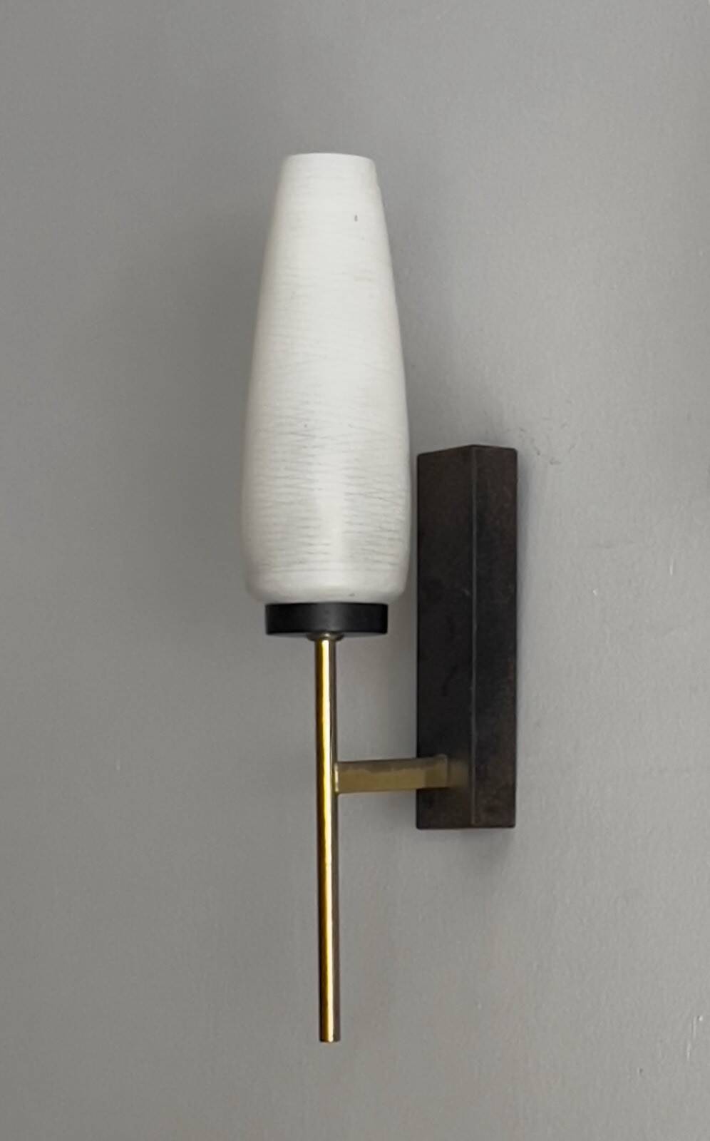 Paire d'appliques de style Stilnovo - Laiton et verre - Presque parfait - Années 50