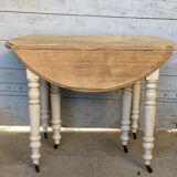 Round table with flap and extension