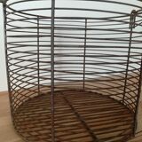 Round basket in vintage mesh metal