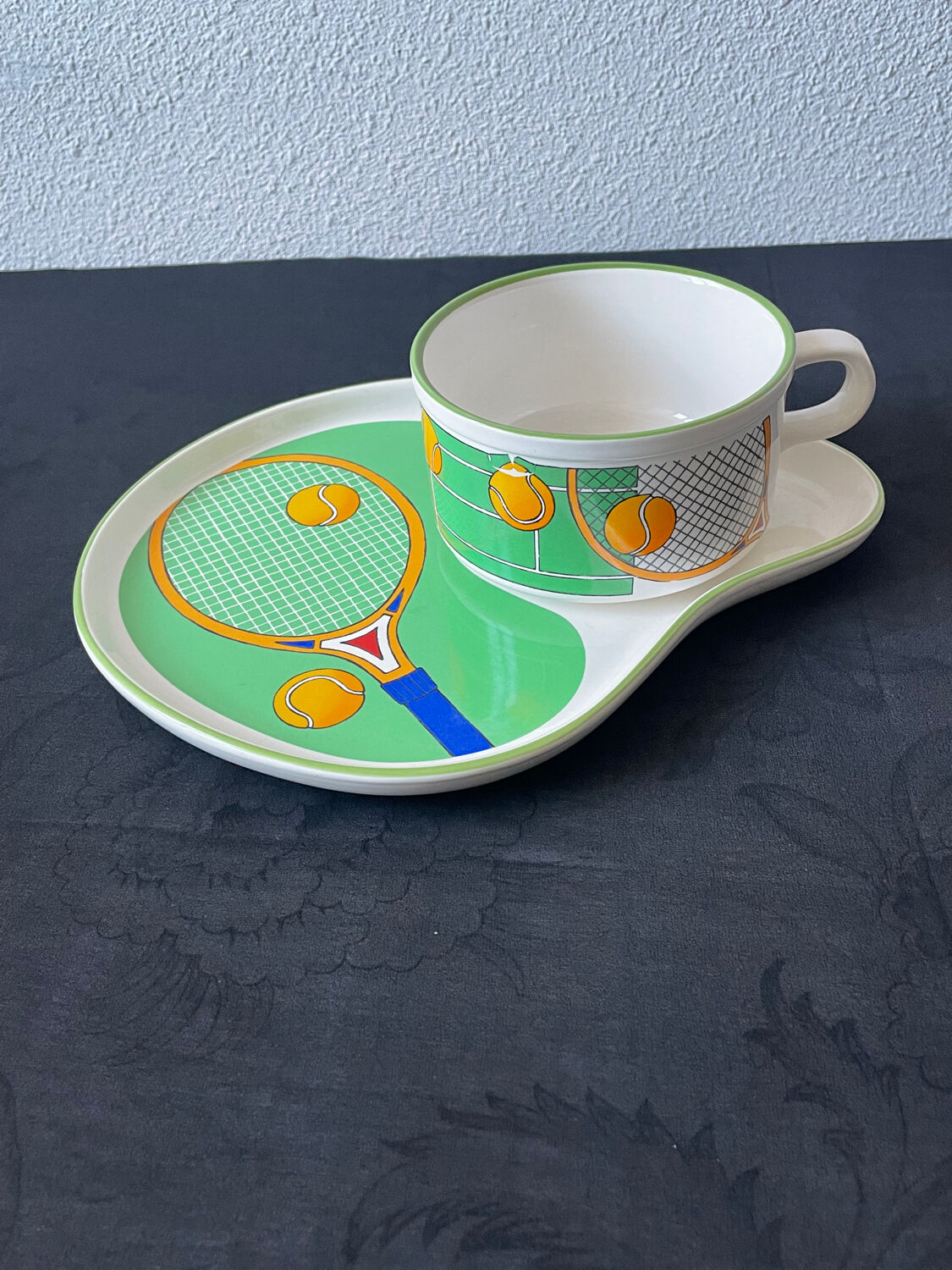 Tea/coffee cup and sport tennis saucer