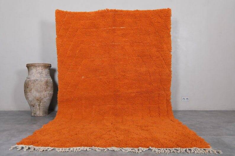 Handmade traditional natural wool rug in orange, size 1.5/2.5 m.