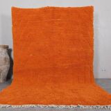 Handmade traditional natural wool rug in orange, size 1.5/2.5 m.