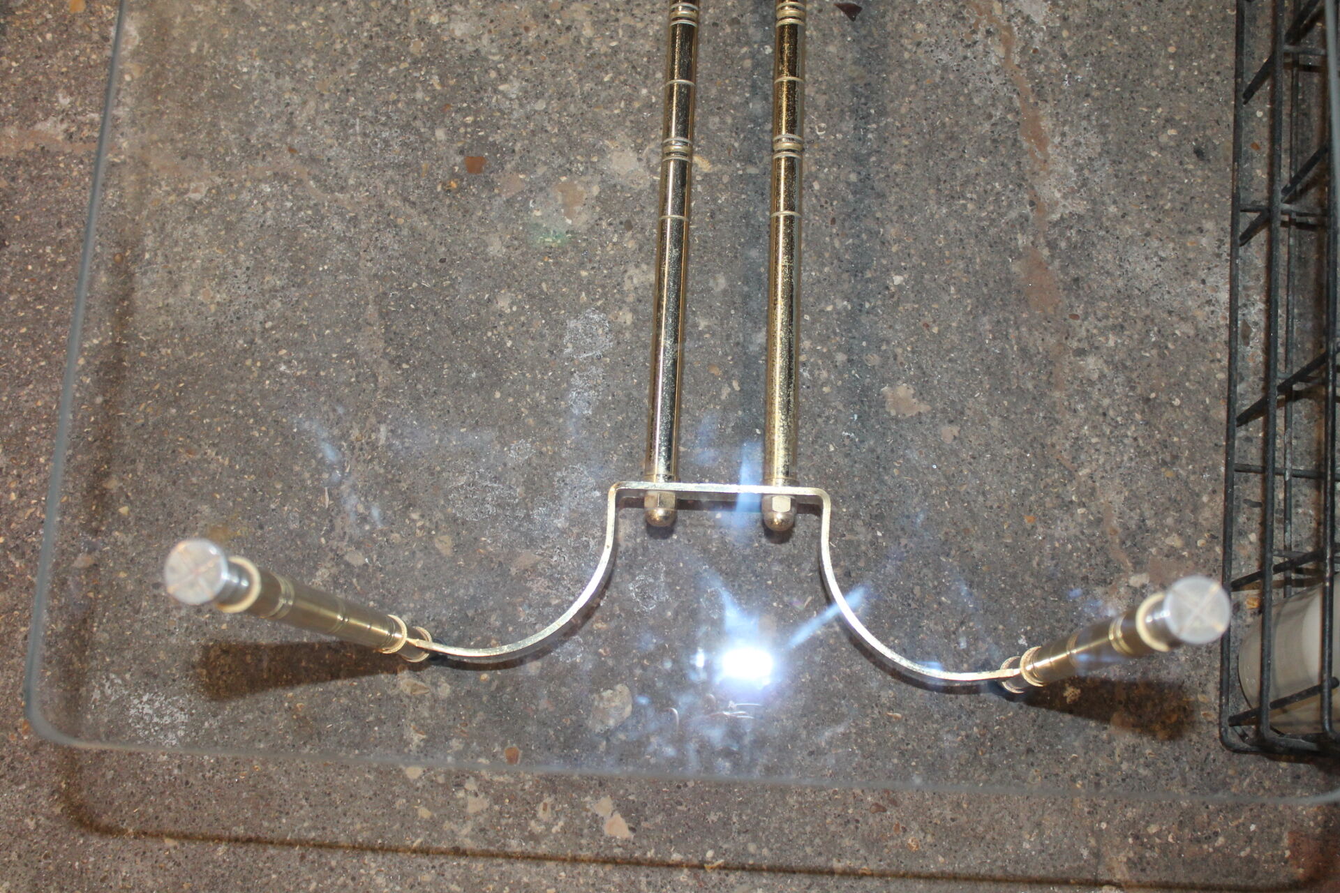 Coffee table glass top