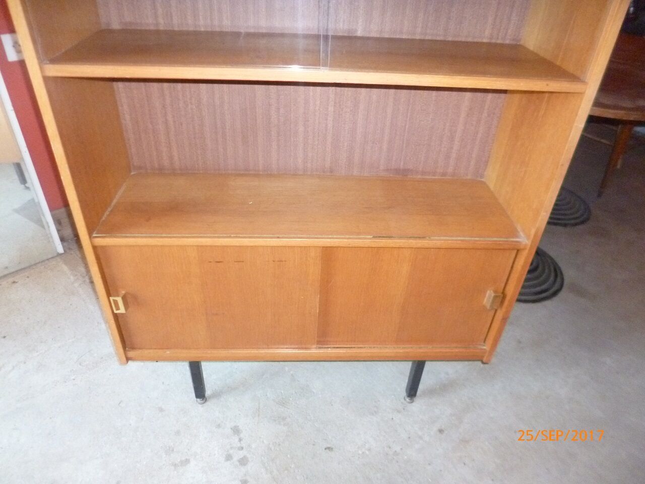 Library Scandinavian style of the 50/60s to iron feet