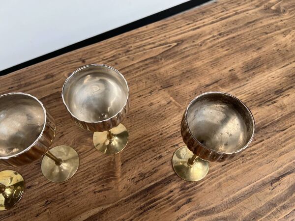 9 verres ancien en métal argenté et laiton