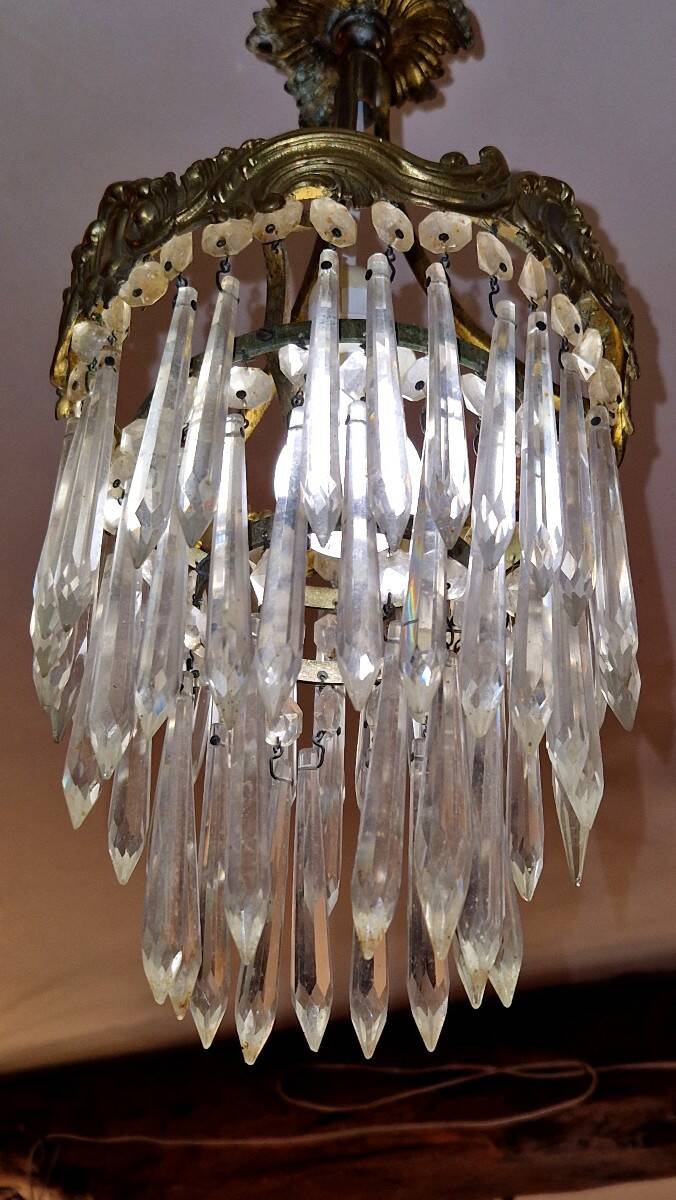 Chandelier with pendants