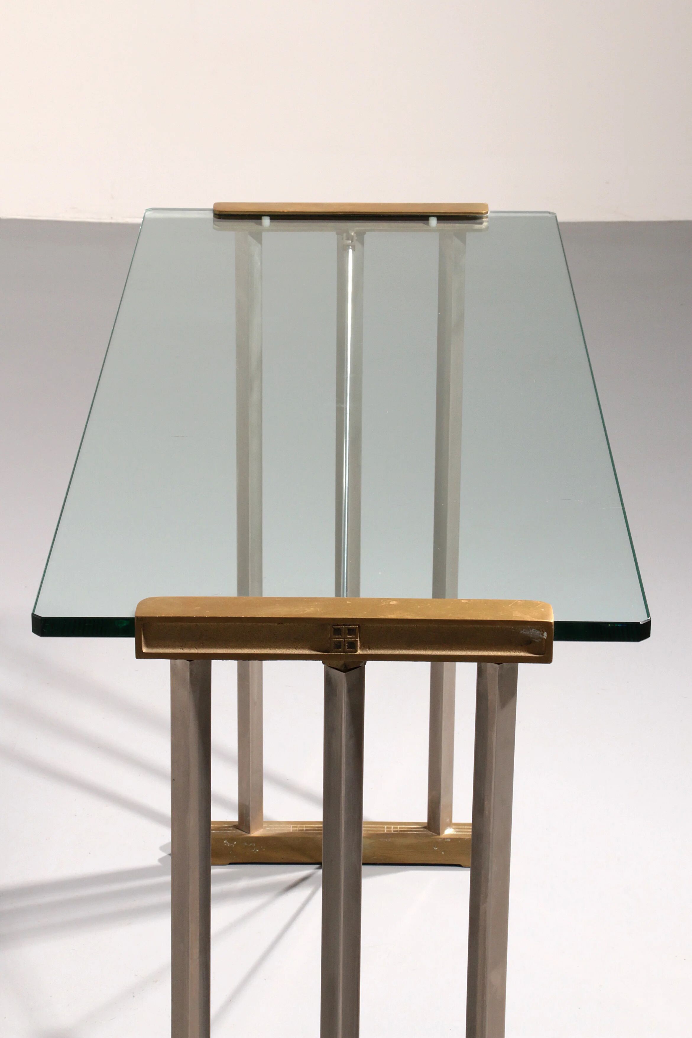 Elegant midcentury side table by Peter Ghyczy model T34