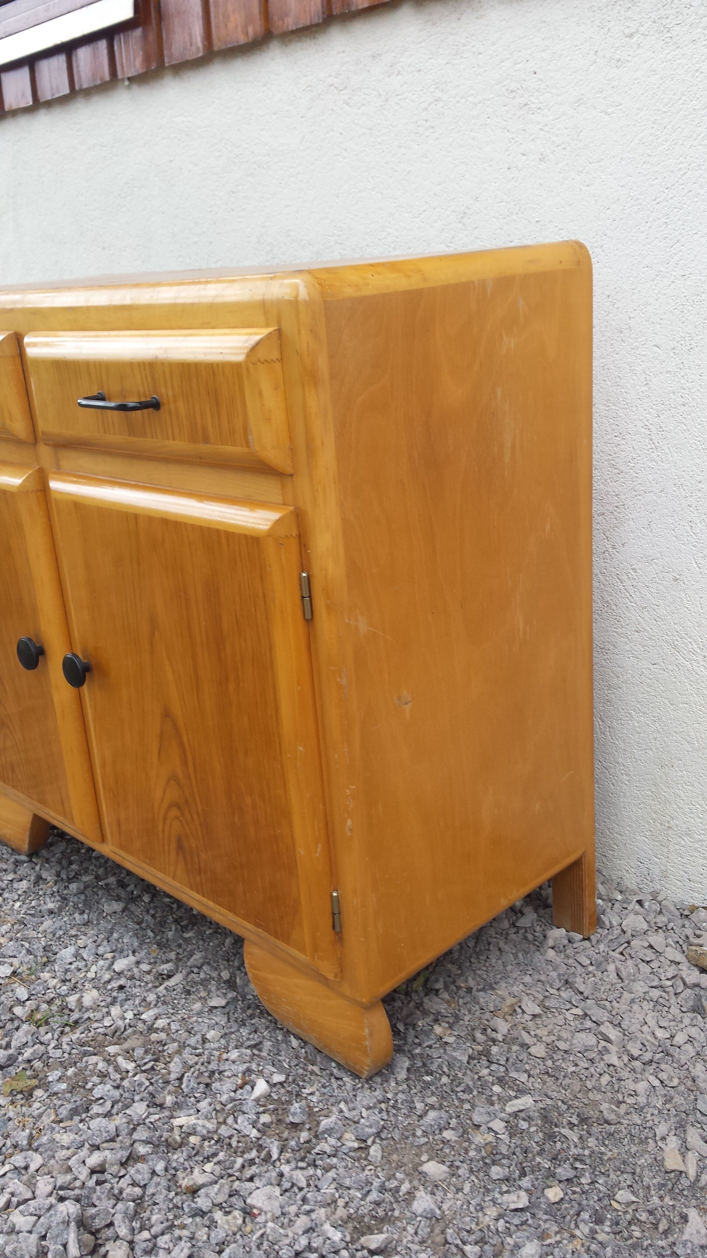 Buffet Mado, black handles