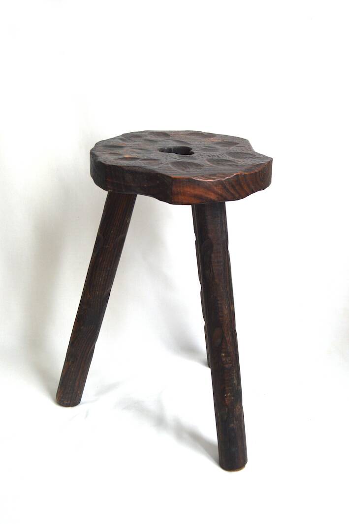 Tabouret tripode