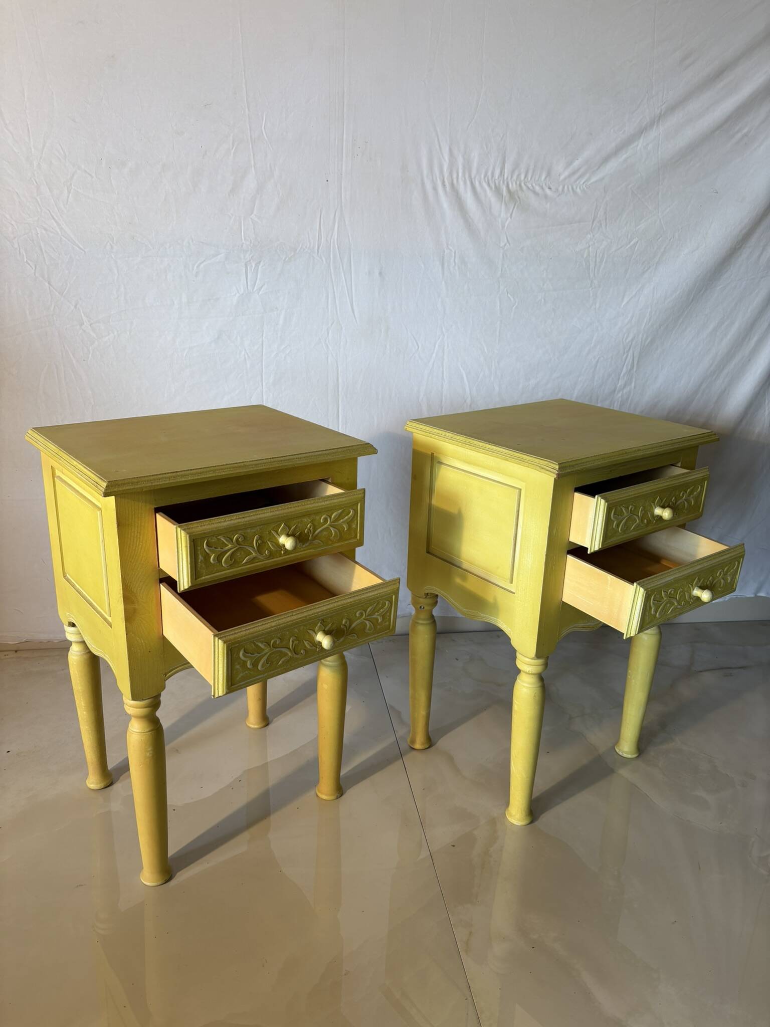 Pair of vintage carved wooden bedside tables – Sunny yellow finish