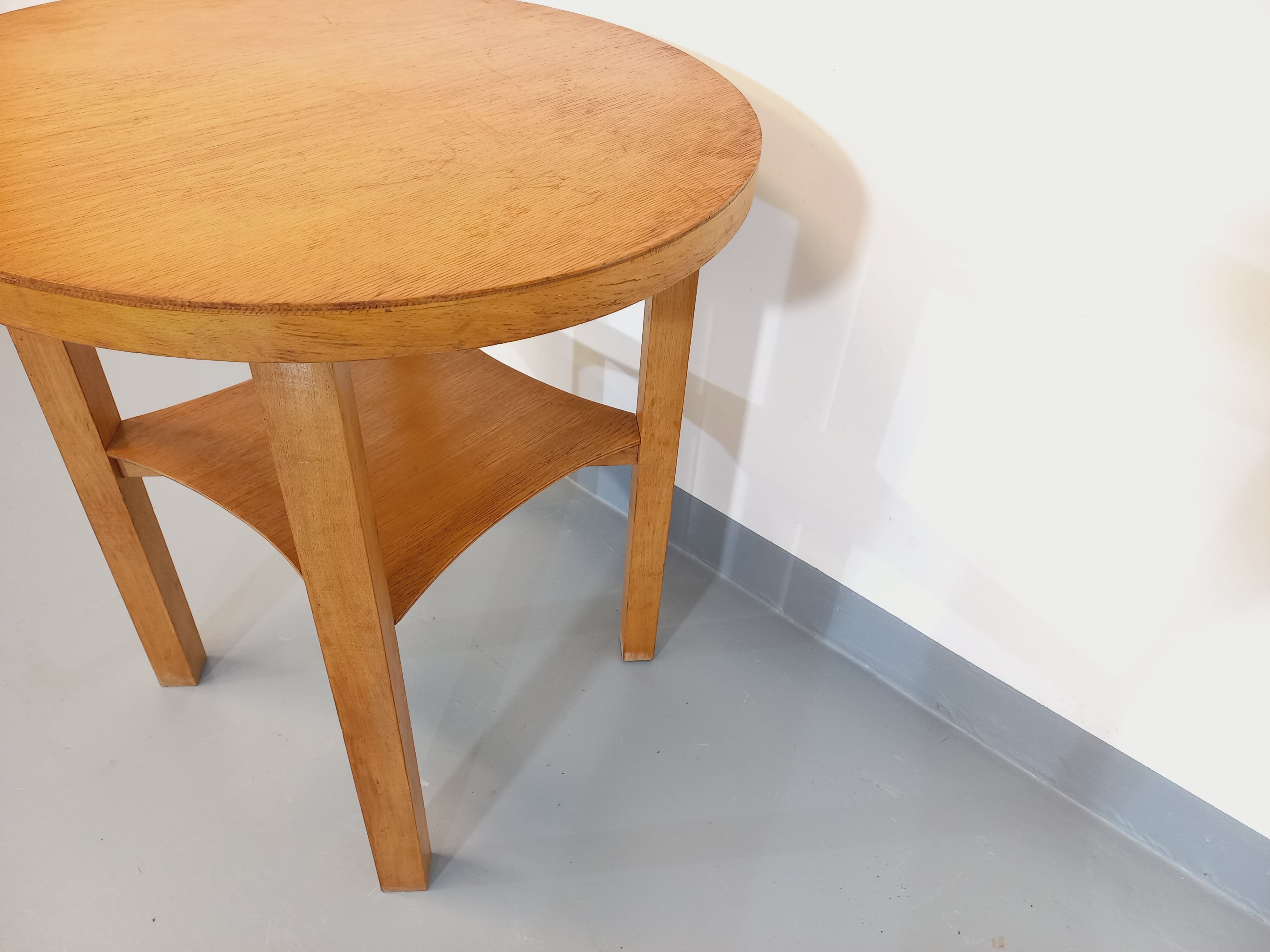 vintage light wood pedestal table from the 50s 60s