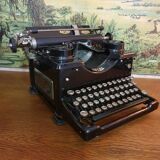 ROYAL typewriter