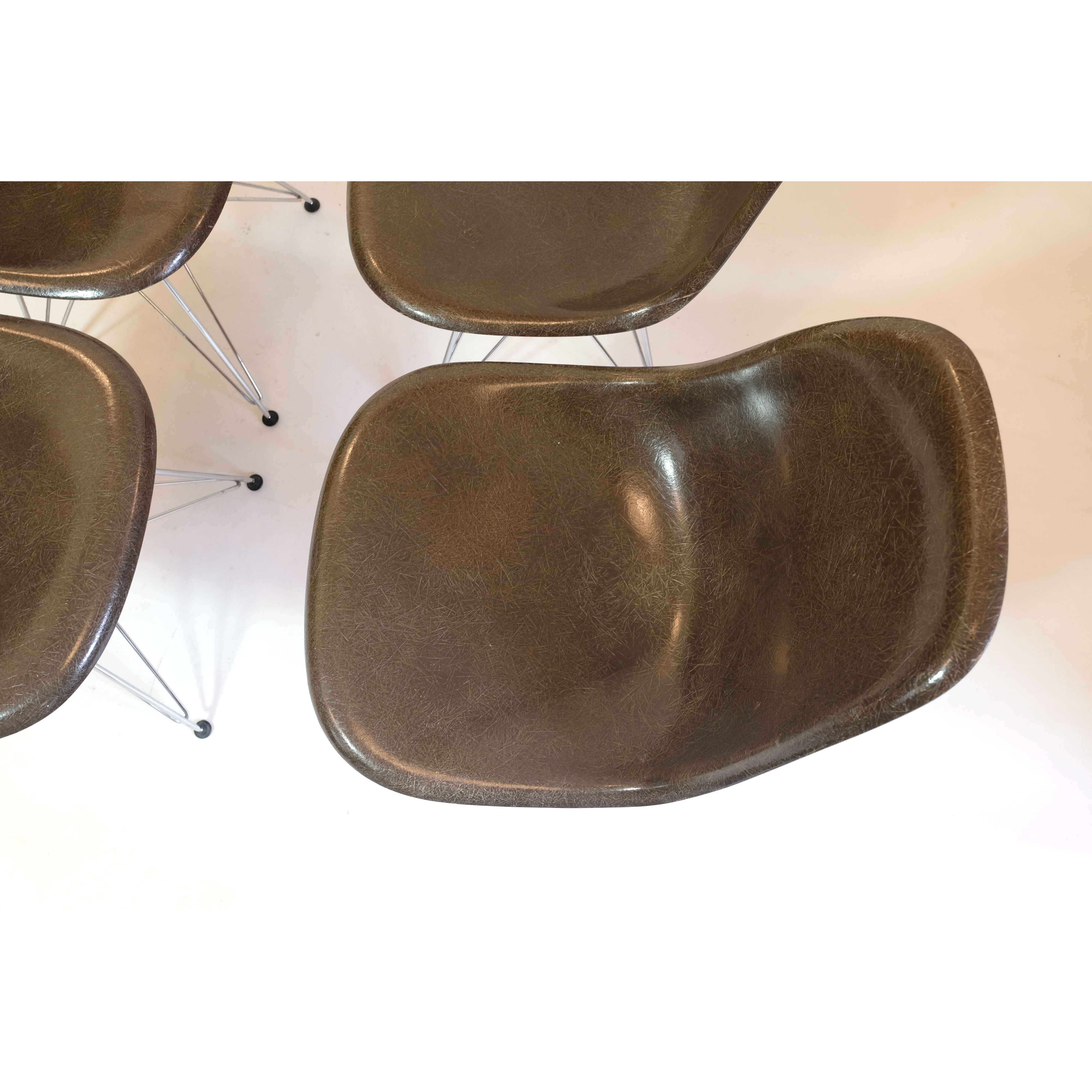 4 DSR chairs by Charles and Ray Eames, 1970/1980