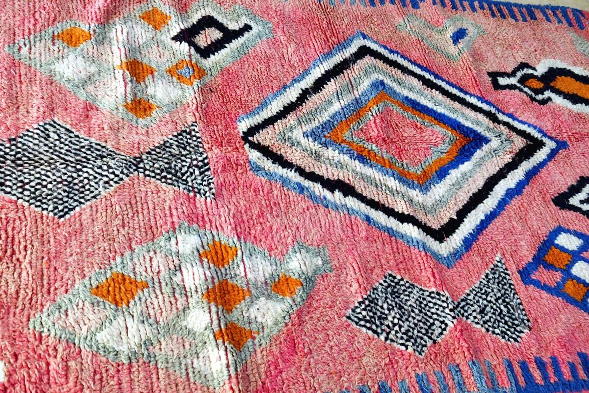 Moroccan Berber rug Boujaad 240 x 155 cm New