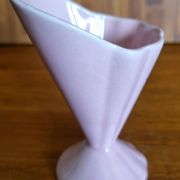 Petit vase rose forme drapée vintage