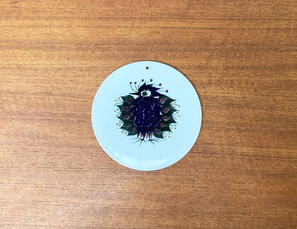 Mid-Century Danish wall plate with Crazy Bird design by Beth Breyen for Royal Copenhagen.