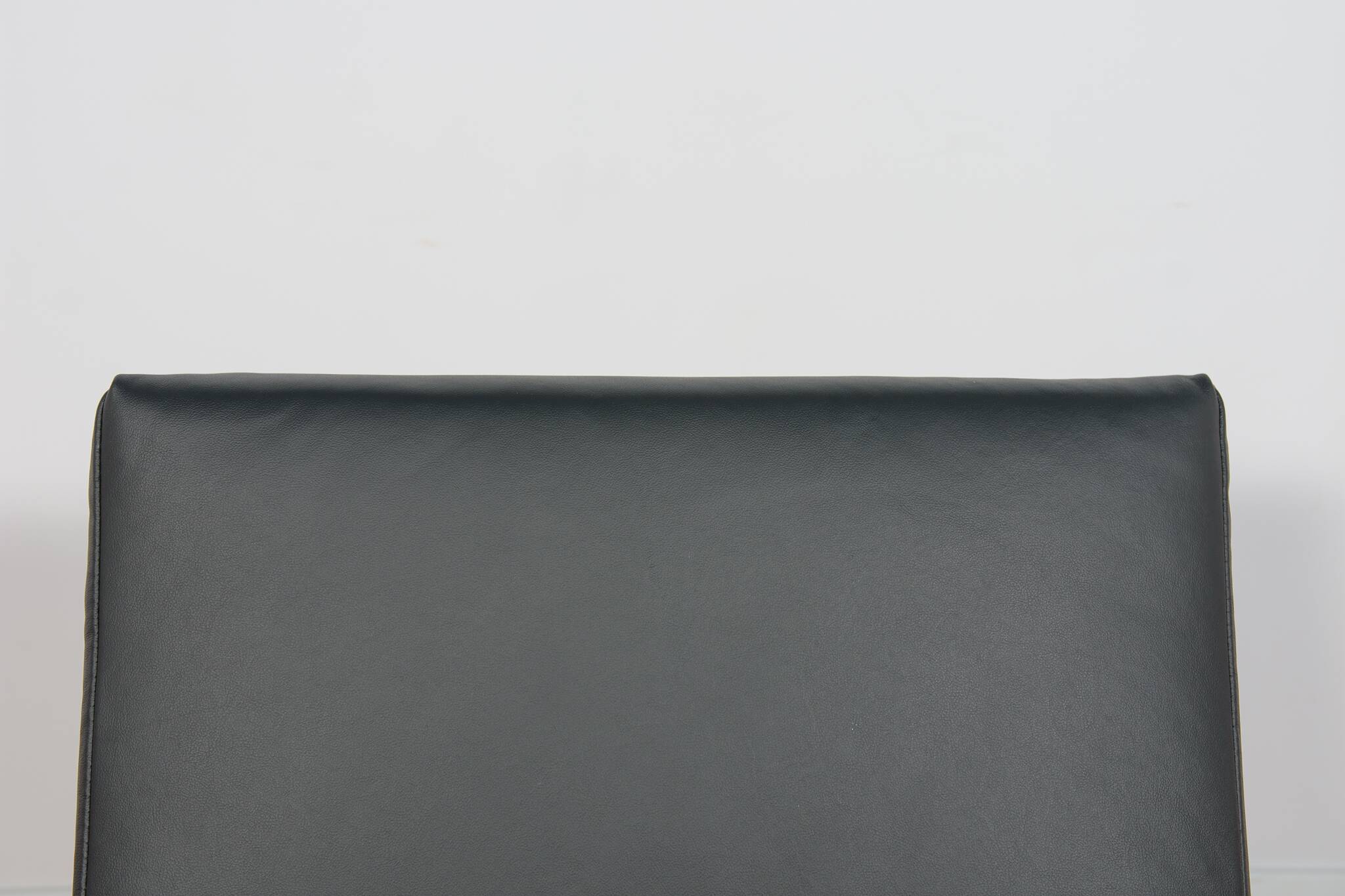 Model 300-139 Armchair from Swarzędz Furniture Factory, Poland, 1960s