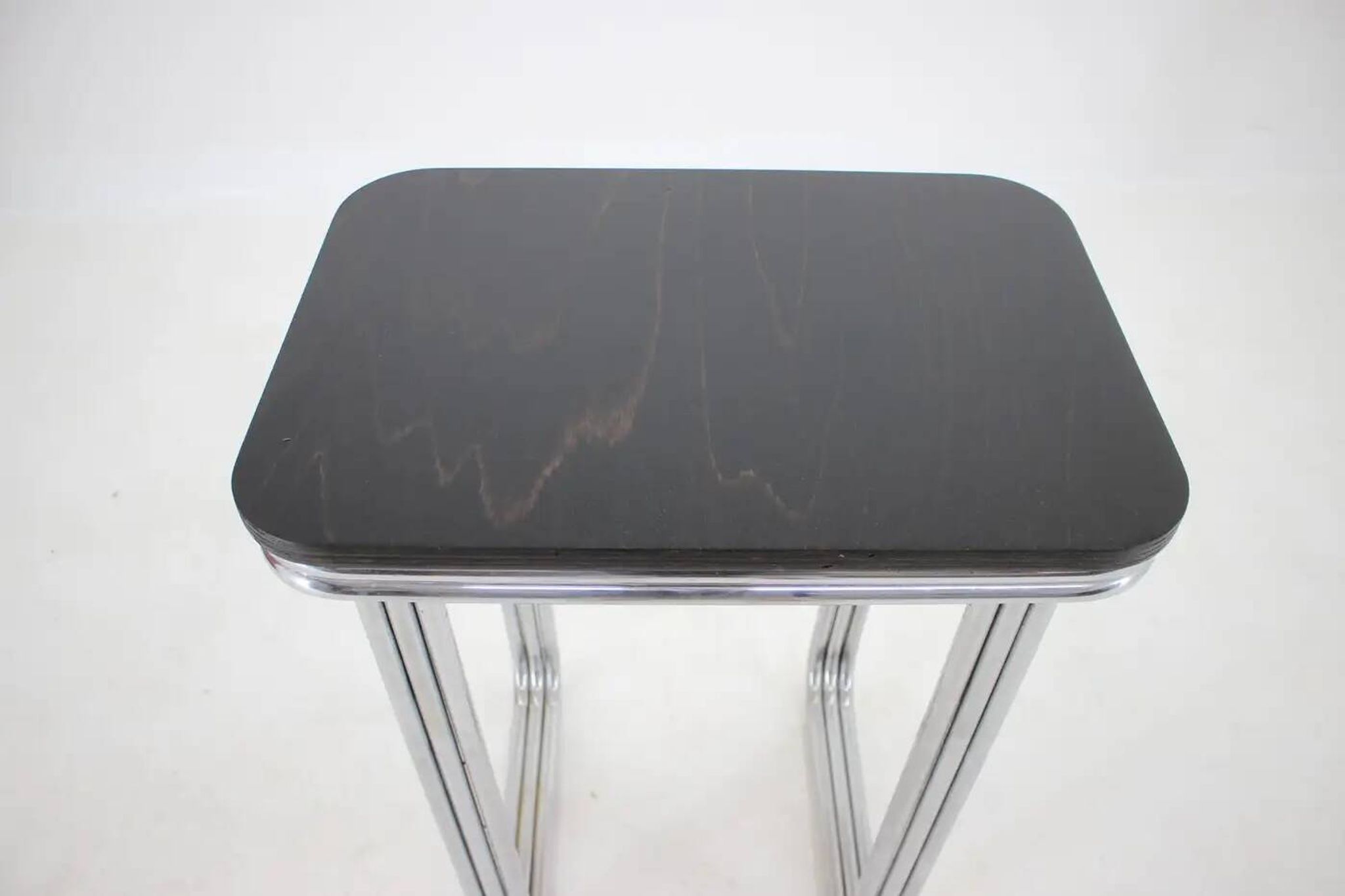 Bauhaus Art Deco tubular steel chrome table, 1930s